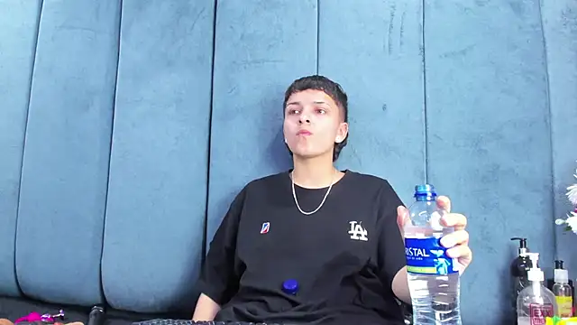 Megan Thompson  online show from February 12, 2:24 am