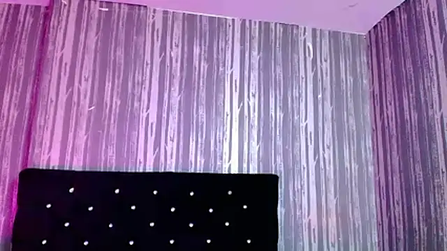 Alicee Moonn online show from February 18, 8:52 pm