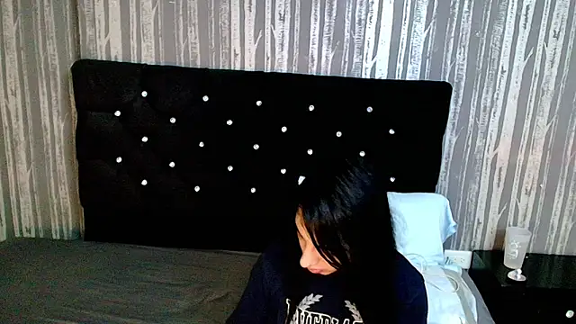 Alicee Moonn online show from February 25, 9:46 pm