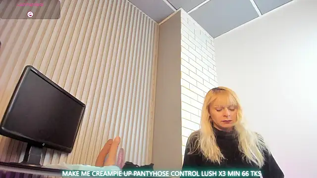 samanthajonexxx online show from February 21, 4:40 pm