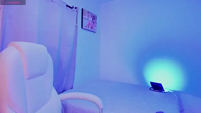 SelenaStonne online show from April 9, 7:08 pm