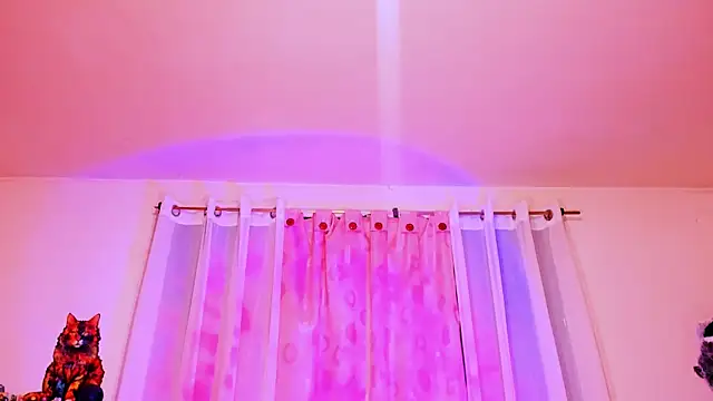 Snapshot of Rosie_Good_girl chatting on September 22, 4:11 am Rosie Good girl online show from September 22, 4:11 am