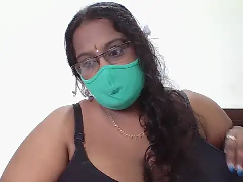 Snapshot of Reena-gowda chatting on October 28, 9:04 am Reena-gowda online show from October 28, 9:04 am