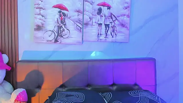 Snapshot of Dreams_Chloe chatting on October 8, 5:12 am Dreams Chloe online show from October 8, 5:12 am