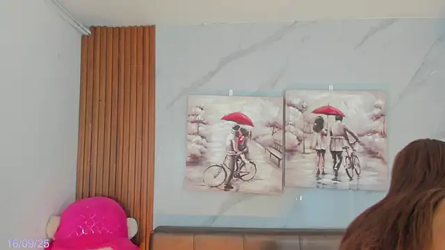 Snapshot of Dreams_Chloe chatting on September 17, 5:27 am Dreams Chloe online show from September 17, 5:27 am