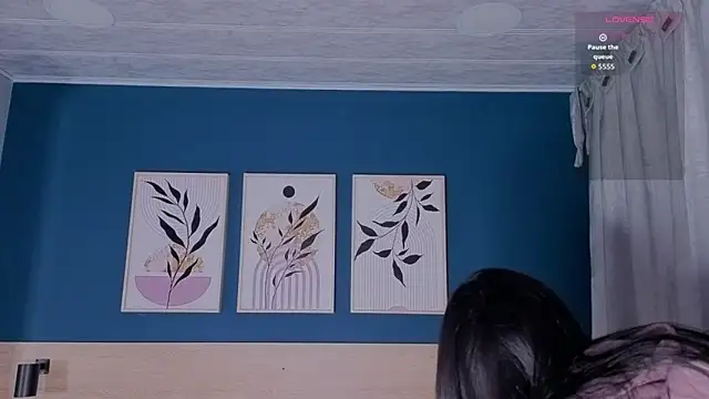 SarahMiler  online show from September 13, 11:51 am