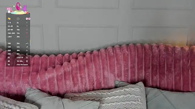 SarahMiler  online show from October 7, 11:58 am