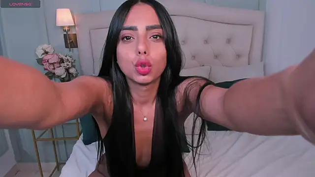 juliana davies  online show from April 15, 5:24 pm