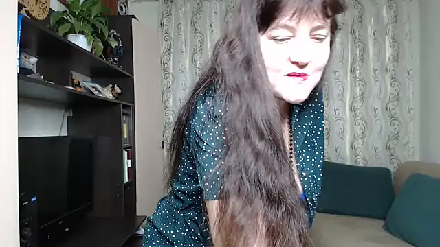 Illusionq online show from November 20, 10:05 am