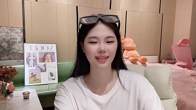 suki-1 online show from September 28, 2:33 pm