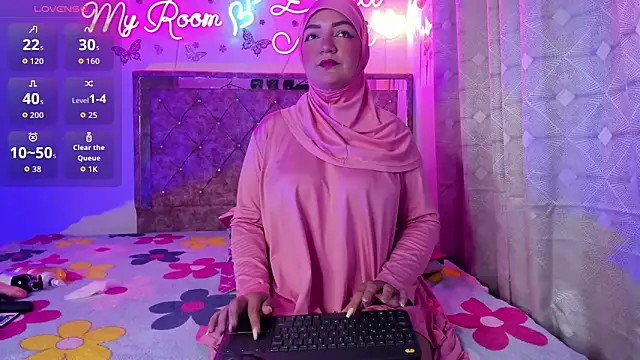 Dana-Alabi online show from April 10, 12:55 pm