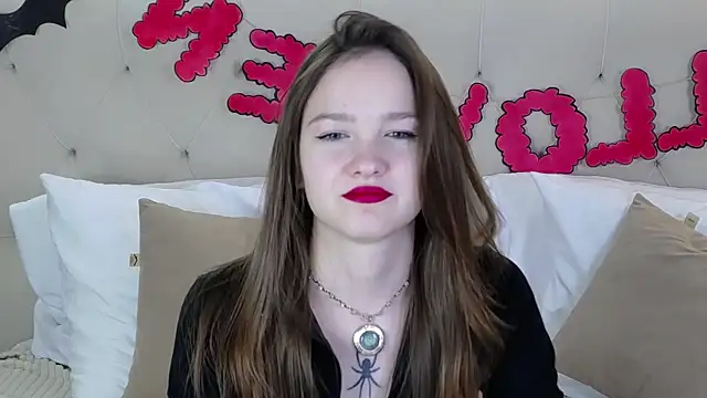 MichelleRoux online show from October 26, 12:44 pm