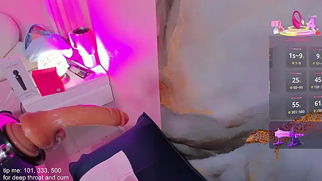 hinata dolly online show from December 5, 11:55 am