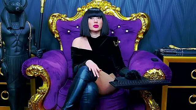 LaraMaeve online show from February 26, 5:39 am