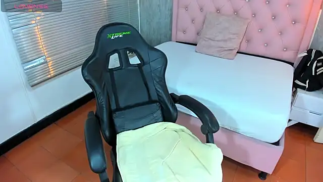 lissa jhonsoon online show from November 14, 3:28 am