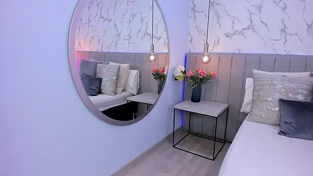 Karlla Brown online show from October 1, 2:11 pm