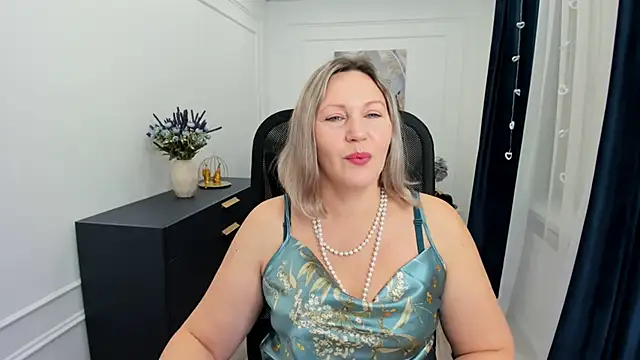 NinaStarle online show from February 4, 4:26 am