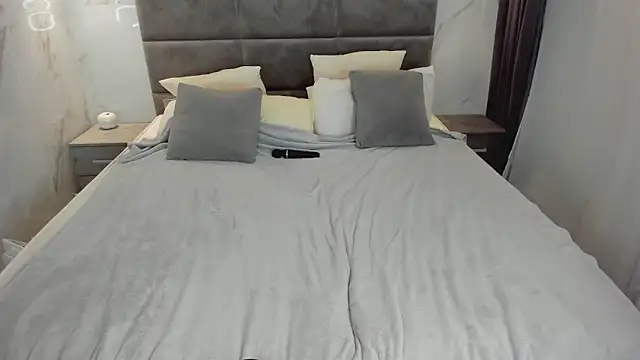 Chloee White online show from February 12, 10:06 am