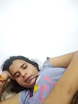 Snapshot of JHILMIL chatting on October 13, 4:04 am JHILMIL online show from October 13, 4:04 am