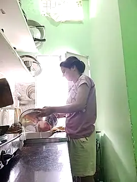 Snapshot of JHILMIL chatting on September 12, 4:35 am JHILMIL online show from September 12, 4:35 am