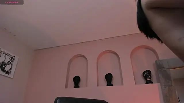 Snapshot of IsabellaMoreau chatting on October 22, 7:41 pm IsabellaMoreau online show from October 22, 7:41 pm