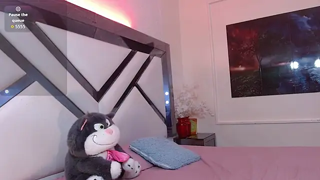 samara selene online show from March 9, 7:06 pm