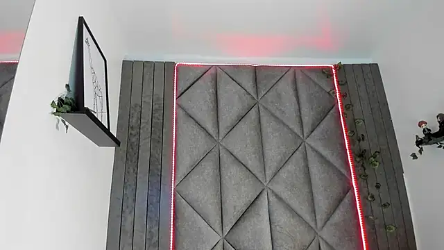 JenaCooper  online show from January 13, 7:40 pm