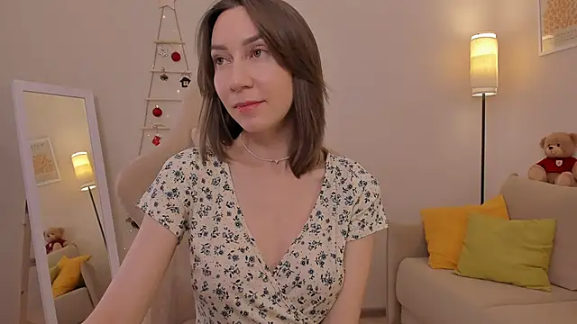 GoodGlamorGirl online show from January 9, 3:33 am