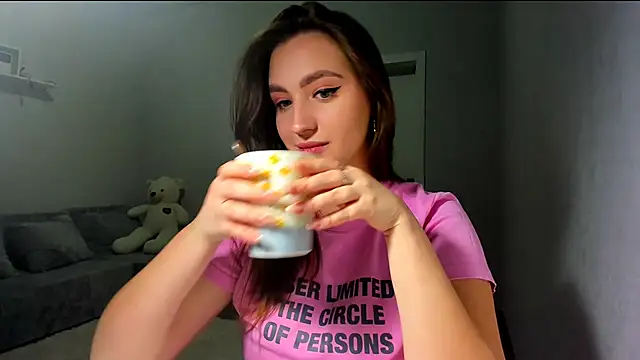 Wise Bunny online show from March 2, 1:07 pm