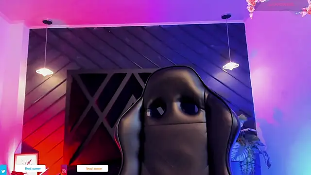 zoe martins  online show from February 4, 5:38 pm