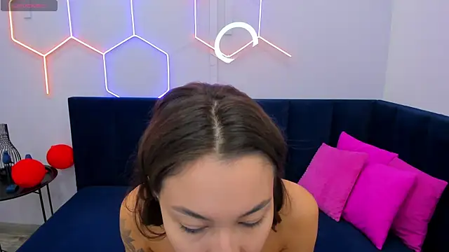 Kat  cat online show from April 20, 1:41 am