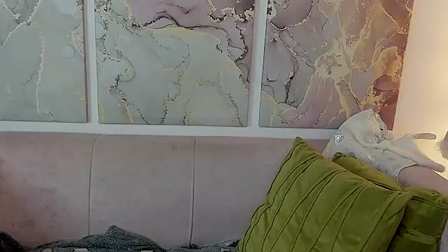 ayakskalermonss online show from December 5, 8:37 am