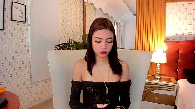 Snapshot of LunaaFerrari chatting on October 18, 12:19 pm LunaaFerrari online show from October 18, 12:19 pm