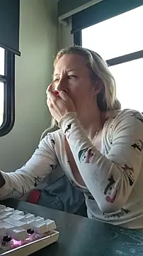 bmorganne420 online show from January 8, 6:56 pm