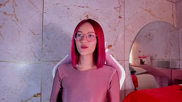 daphne courtis online show from October 2, 3:11 am