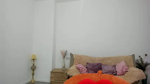 Kylie Kathy online show from September 13, 7:00 pm