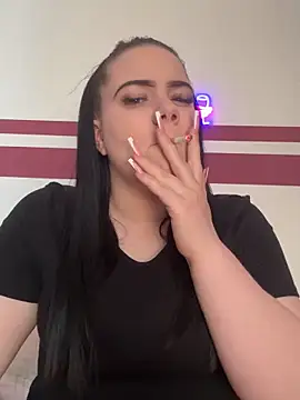 Shellybttn online show from April 15, 11:00 am