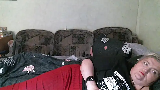 Lana555 online show from April 5, 6:40 pm