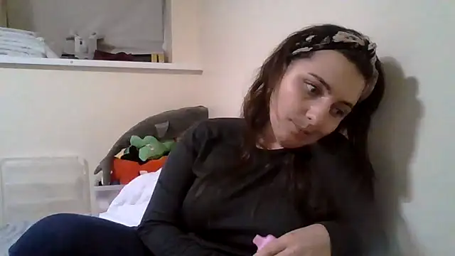 DInaraXRose online show from October 9, 7:07 pm