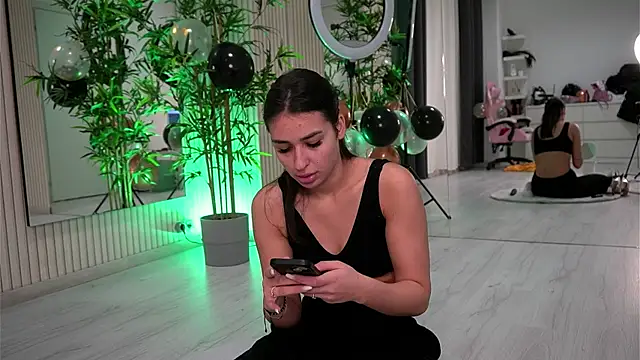 EmmaBlanco online show from October 31, 8:35 pm