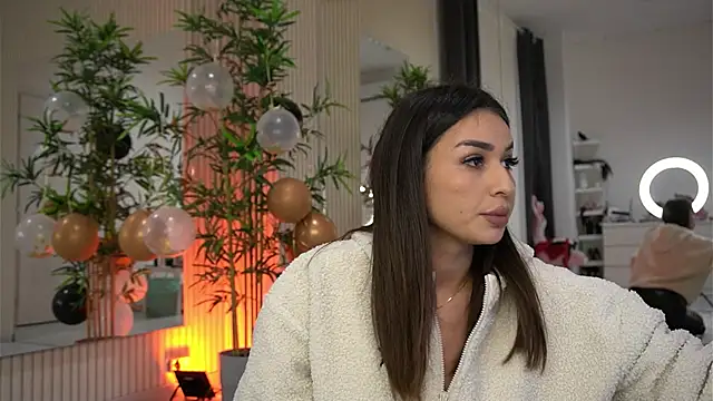 EmmaBlanco online show from November 20, 8:10 pm