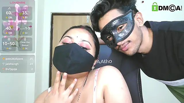 SassyWildCouple online show from March 25, 6:11 pm