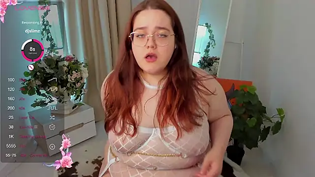 Neko Moor online show from November 7, 9:20 pm