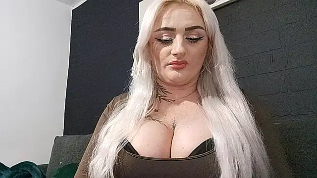 AnastasiaLips online show from April 15, 8:20 pm