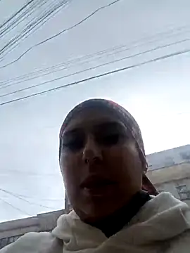 Snapshot of ZoeBenneti chatting on October 27, 12:33 pm ZoeBenneti online show from October 27, 12:33 pm