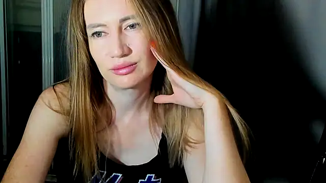JessFoxxx online show from July 27, 3:14 am