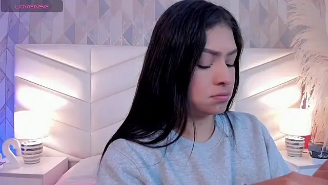 victoria   jonnes online show from November 11, 12:35 pm