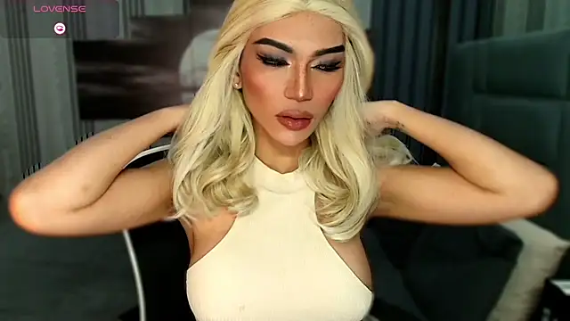 Huntress xxx online show from April 12, 5:54 am