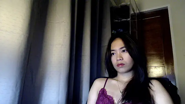 Snapshot of candycrushyyy chatting on October 11, 6:43 pm candycrushyyy online show from October 11, 6:43 pm
