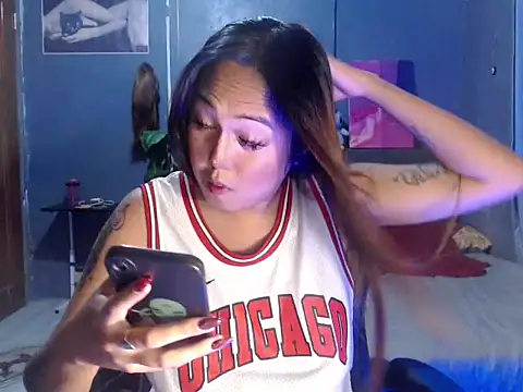 urtranspinay online show from January 6, 4:32 pm